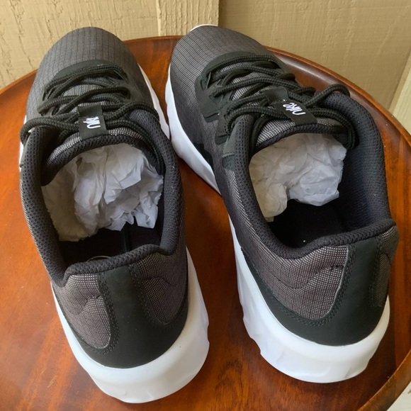 Nike Men Sneakers - Picture 3 of 8